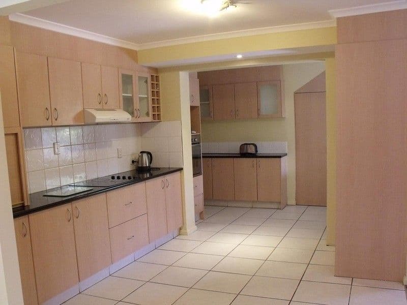 9 Tekapo Street, BROADBEACH WATERS QLD 4218, Broadbeach Waters - Thumbnail 6