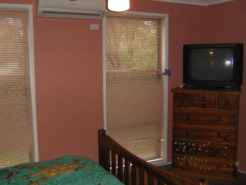 9 Tekapo Street, BROADBEACH WATERS QLD 4218, Broadbeach Waters - Thumbnail 7