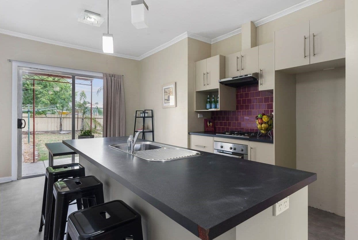 37 Holdsworth Road, Long Gully VIC 3550, Long Gully - Thumbnail 4