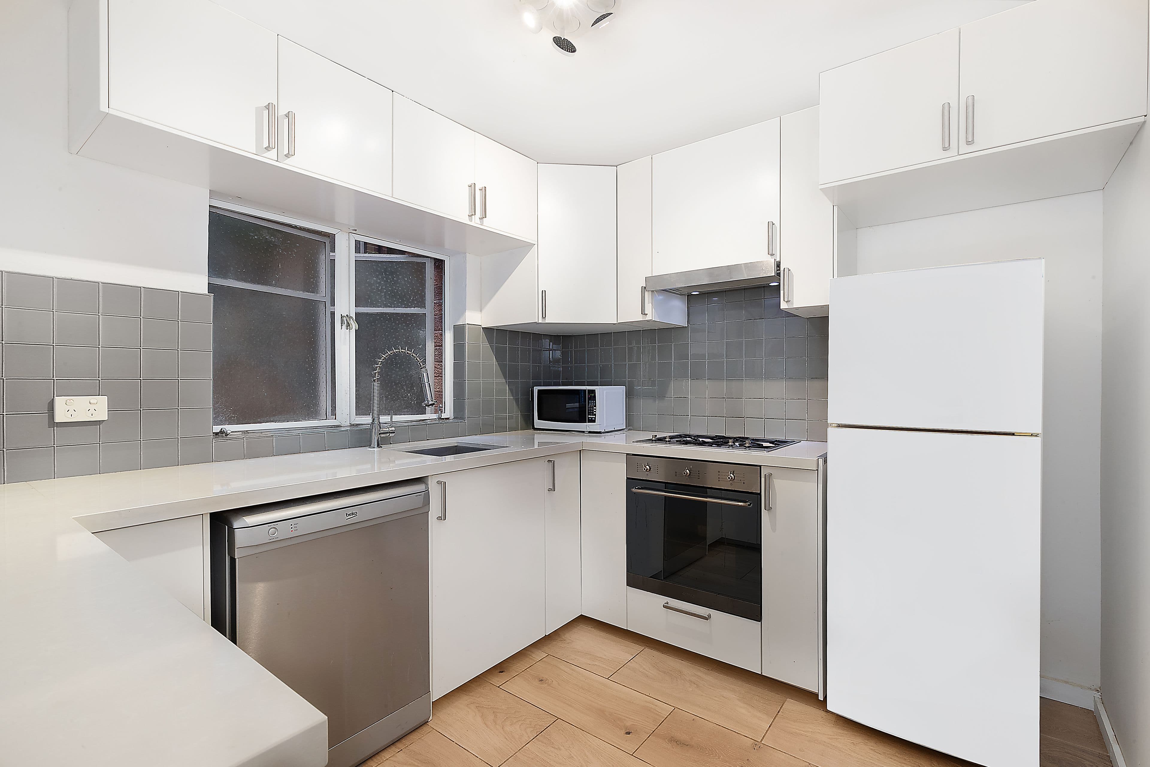 83 Werona Avenue, Gordon NSW 2072, Gordon - Thumbnail 2