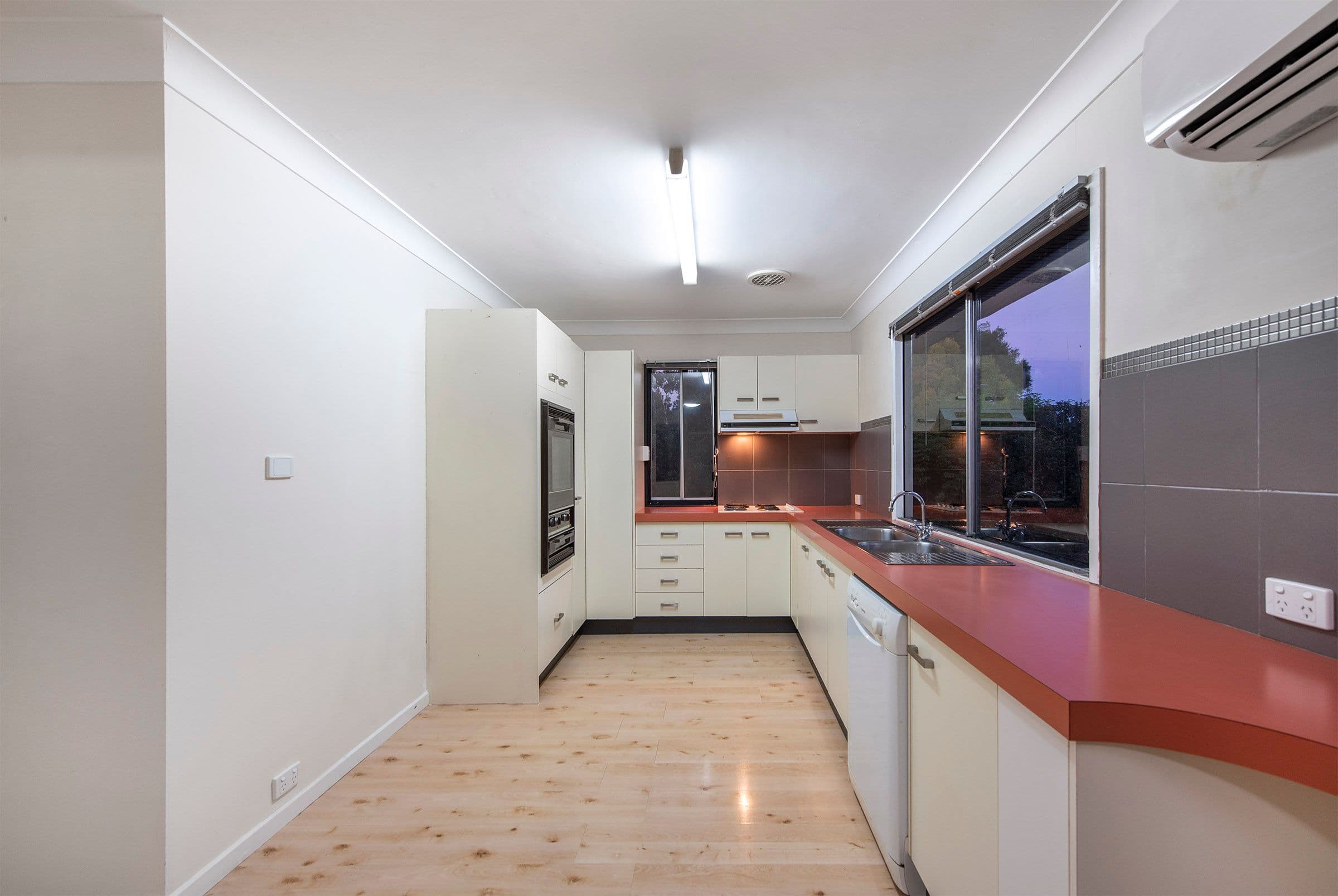 49 Camelia Avenue, Logan Central QLD 4114, Logan Central - Thumbnail 4