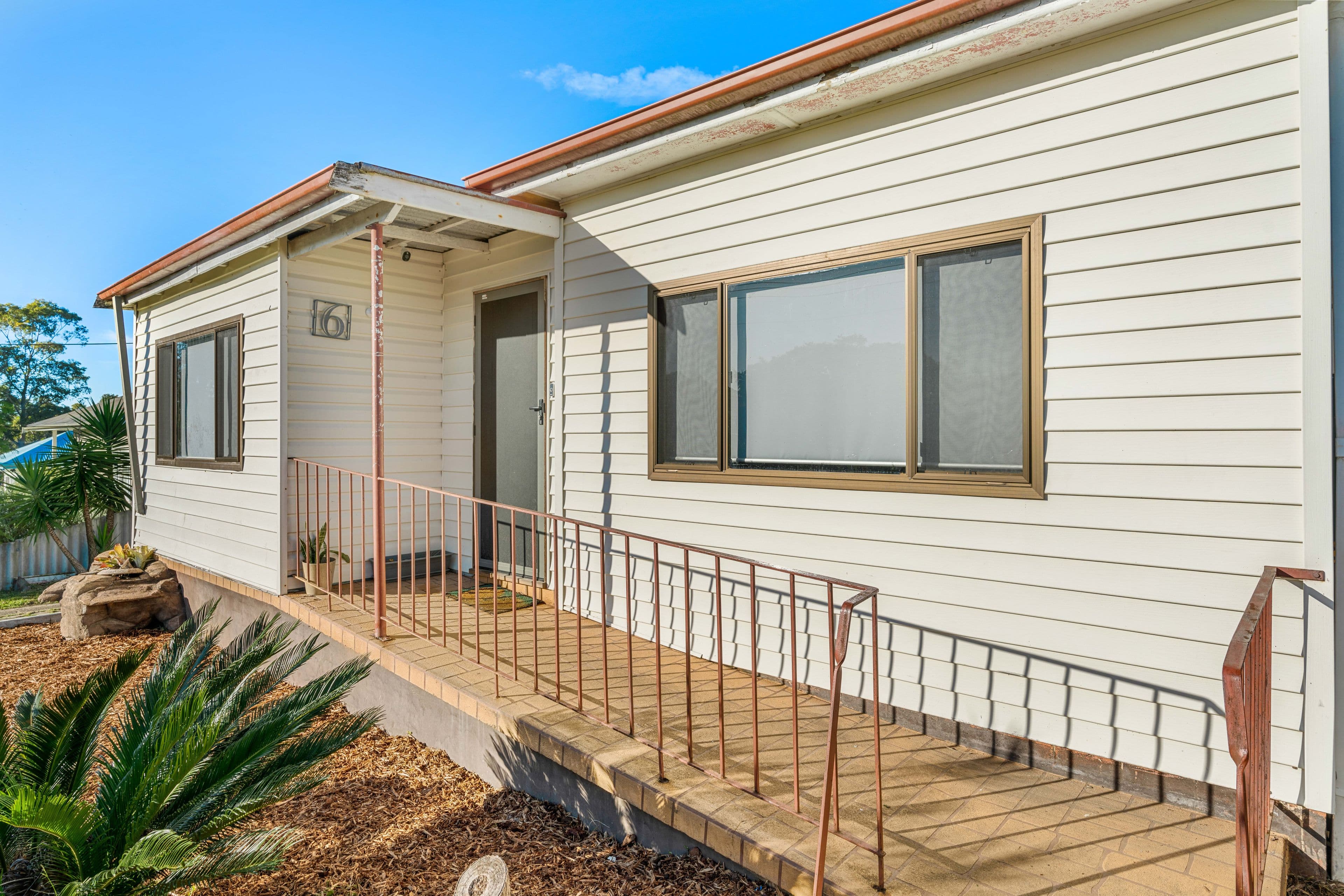 6 Gould Avenue, Nowra NSW 2541, Nowra - Thumbnail 2