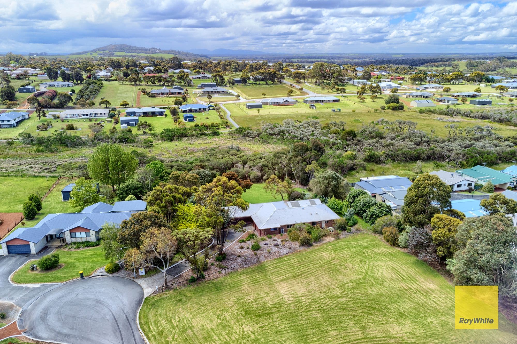 12 Bottrell Close, Warrenup WA 6330, Warrenup - Thumbnail 7