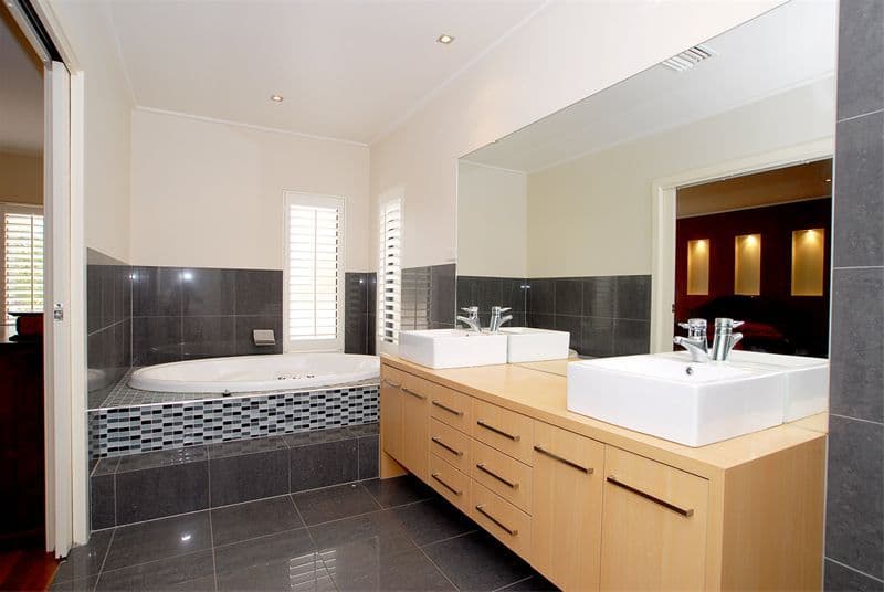 7  Burdekin Boulevard, WATERWAYS VIC 3195, Waterways - Thumbnail 5