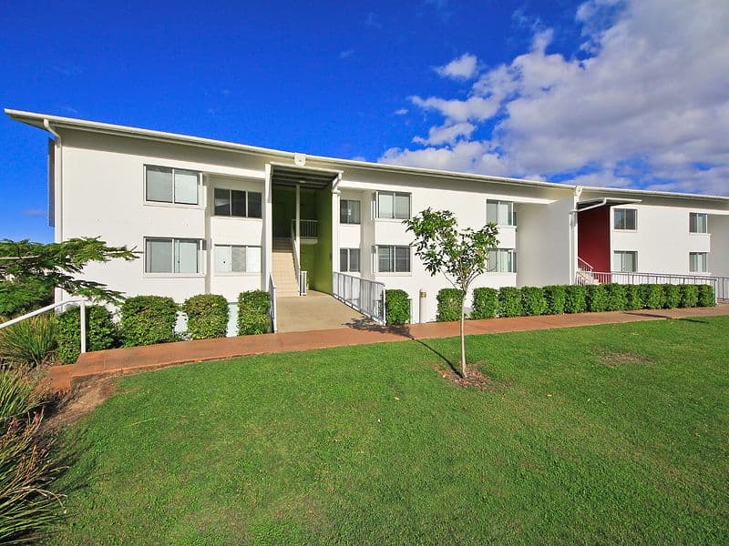 98 University Parade, VARSITY LAKES QLD 4227, Varsity Lakes - Thumbnail 4