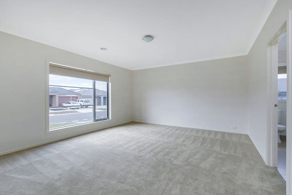 11 Allessi Avenue, Epping VIC 3076, Epping - Thumbnail 5