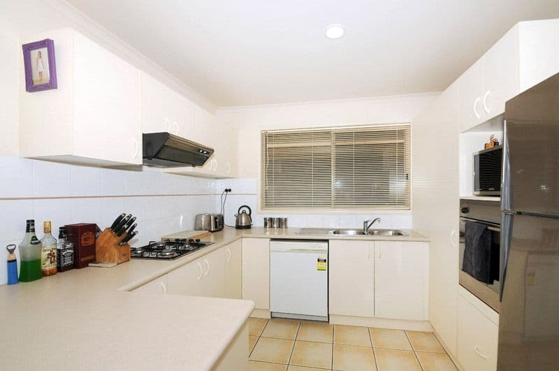 79 Greenwood Drive, Carrum Downs VIC 3201, Carrum Downs - Thumbnail 2