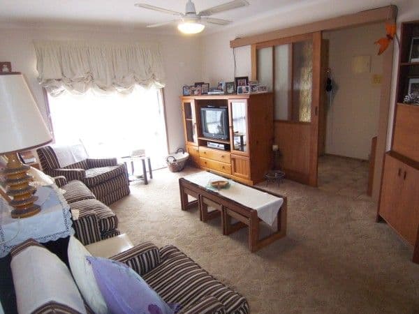 2 Luscombe Avenue, CARRUM DOWNS VIC 3201, Carrum Downs - Thumbnail 3