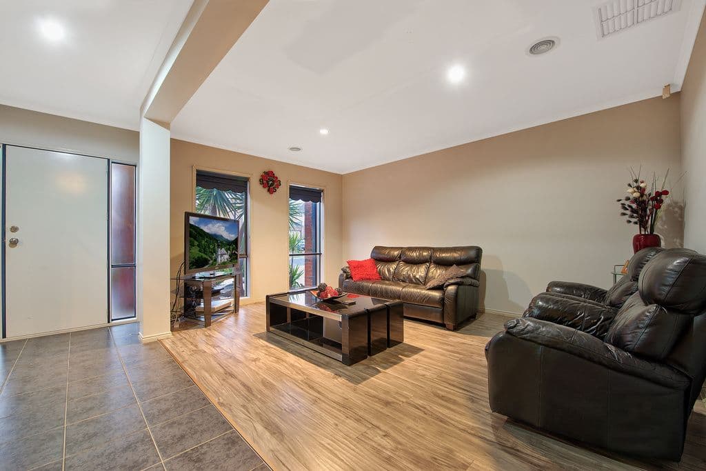 18 Waterlily Drive, Epping VIC 3076, Epping - Thumbnail 5