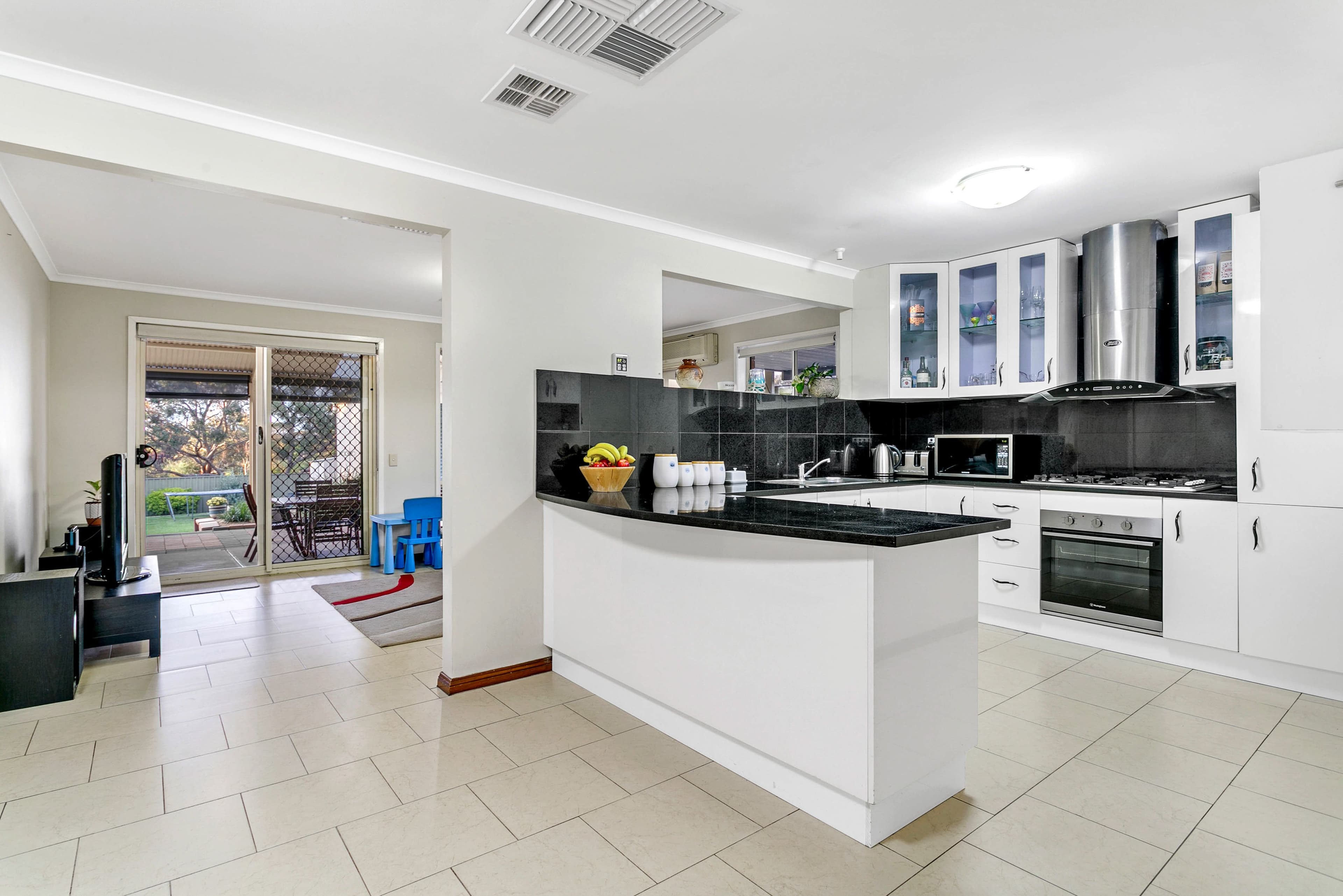 68 Kings Hill Circuit, Onkaparinga Hills SA 5163, Onkaparinga Hills - Thumbnail 4
