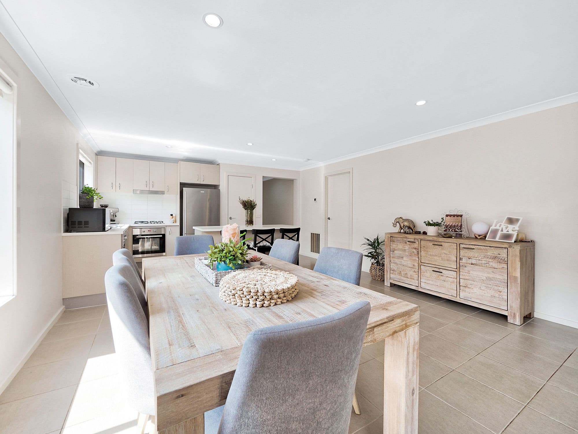 13 Glenelg Street, Clyde North VIC 3978, Clyde North - Thumbnail 4