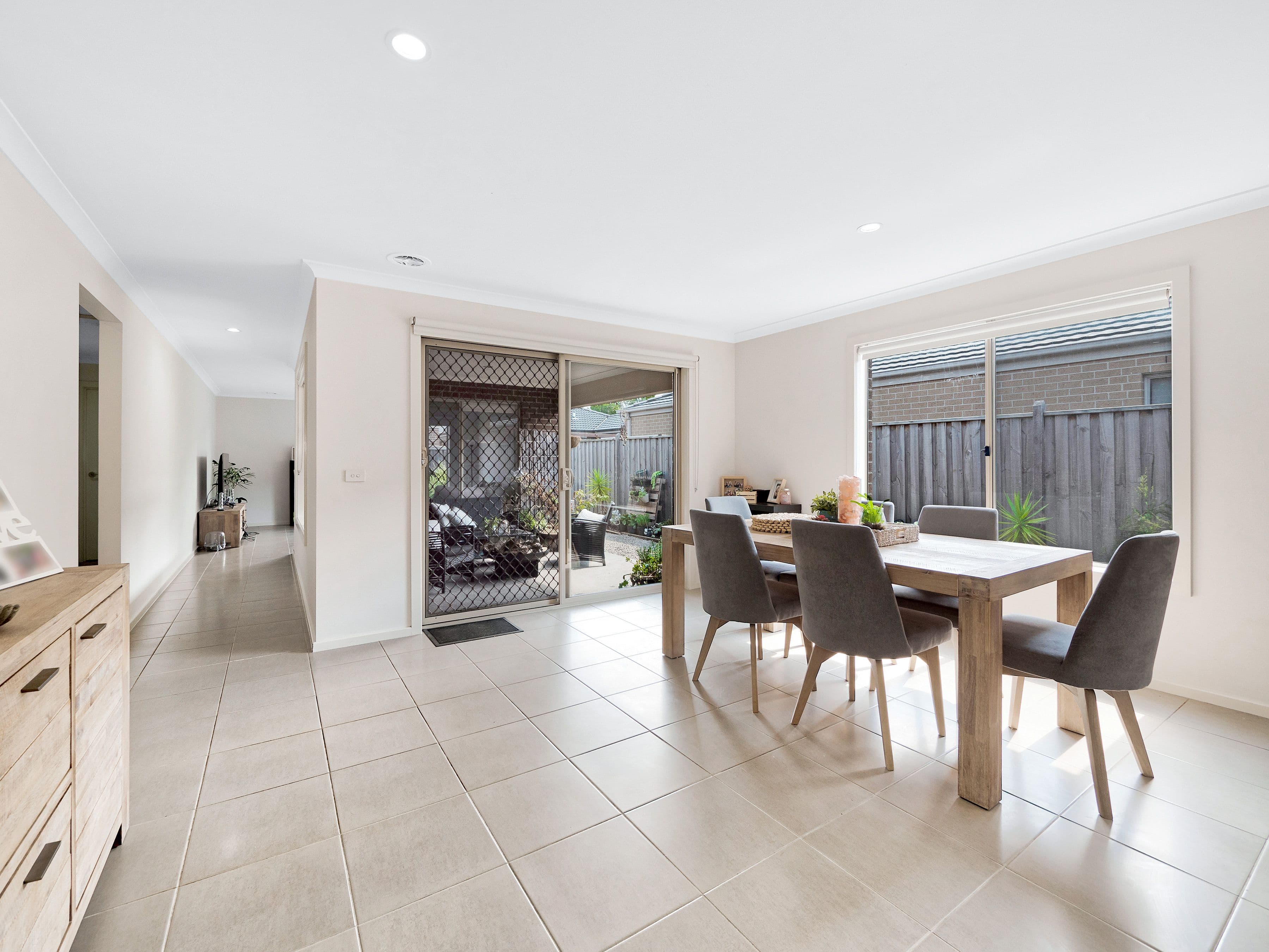13 Glenelg Street, Clyde North VIC 3978, Clyde North - Thumbnail 5