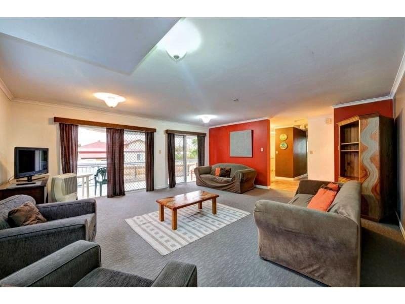 91 Esplanade, BARGARA QLD 4670, Bargara - Thumbnail 2