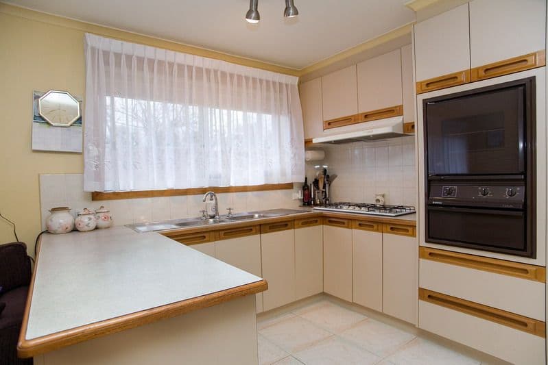 9 Flintoff Court, MILL PARK VIC 3082, Mill Park - Thumbnail 2