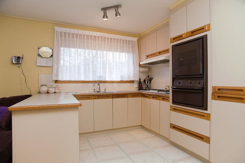9 Flintoff Court, MILL PARK VIC 3082, Mill Park - Thumbnail 6