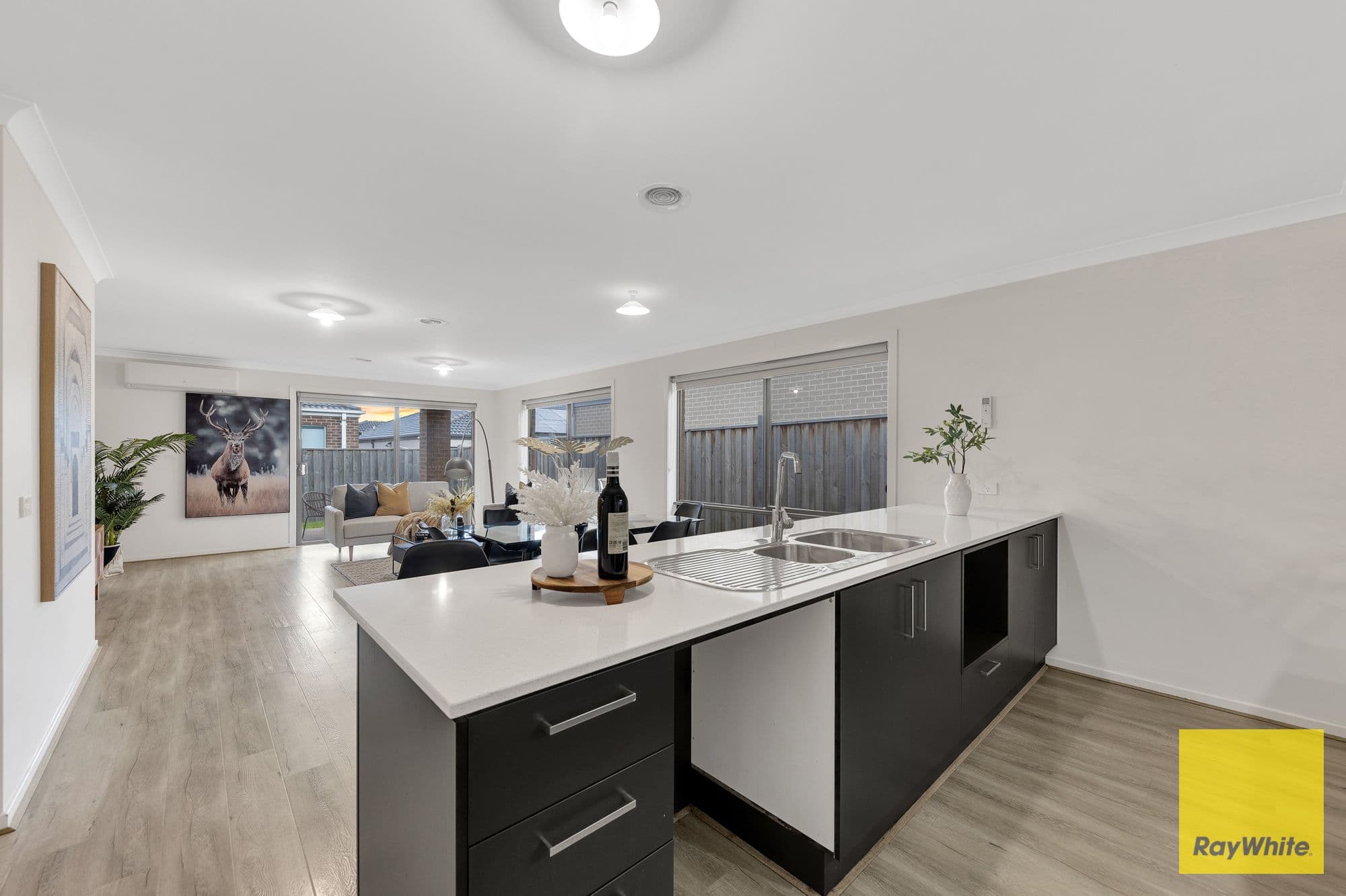 19 Mitcham Street, Truganina VIC 3029, Truganina - Thumbnail 8