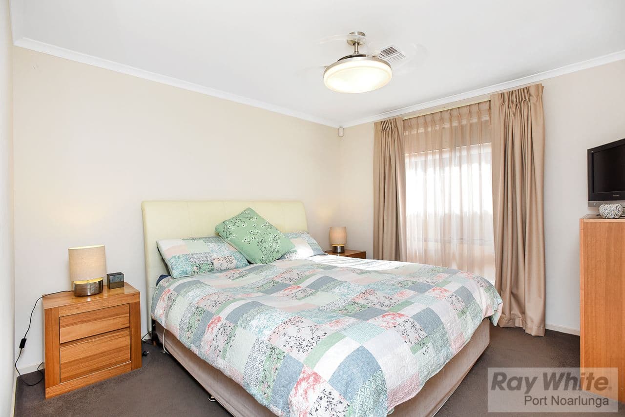 27 Miranda Place, Seaford Meadows SA 5169, Seaford Meadows - Thumbnail 4