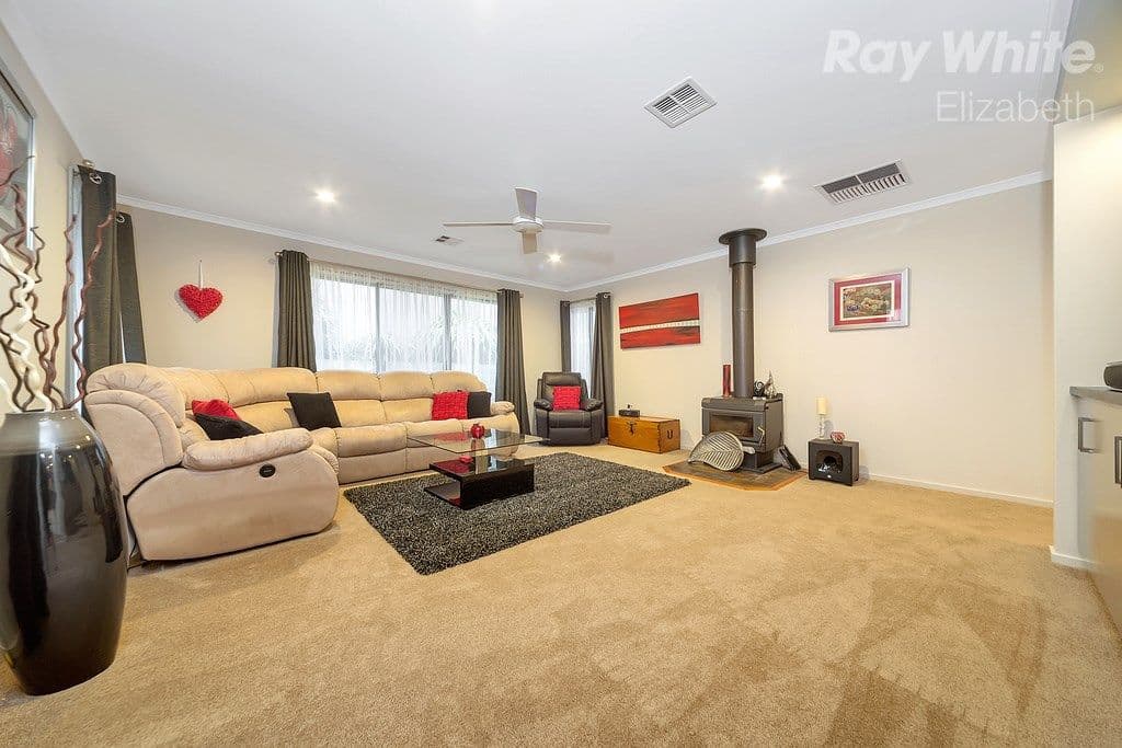 23. Chelmsford Street, Craigmore SA 5114, Craigmore - Thumbnail 3