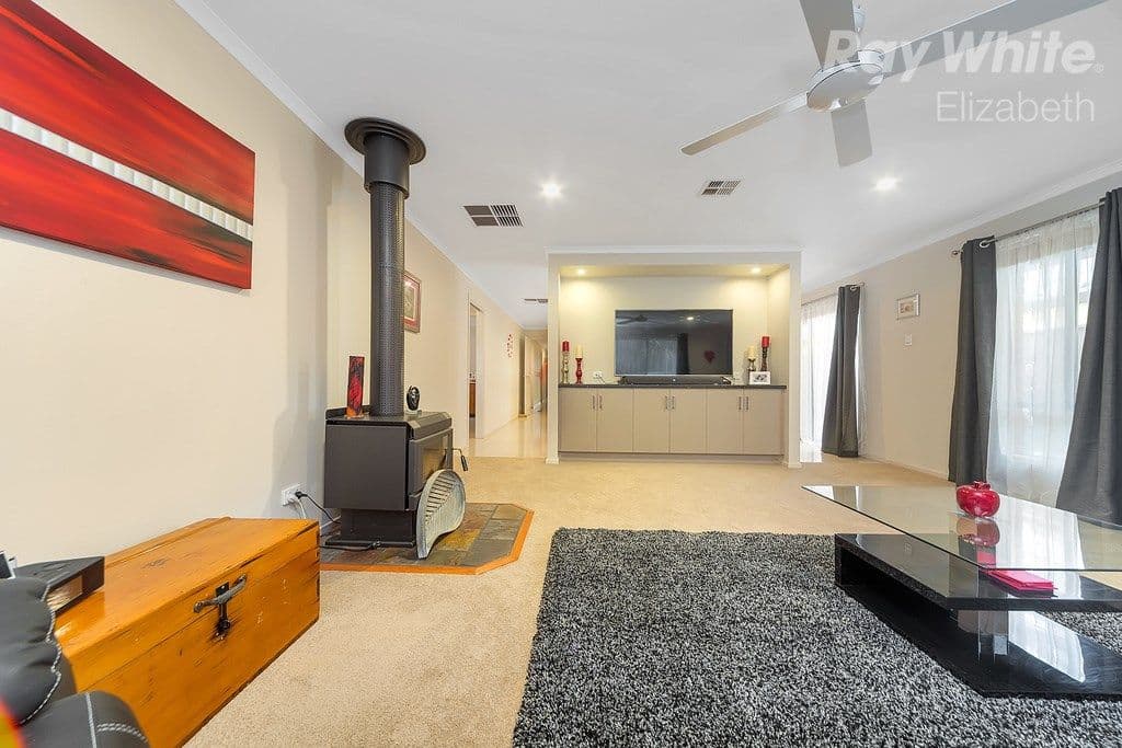 23. Chelmsford Street, Craigmore SA 5114, Craigmore - Thumbnail 4