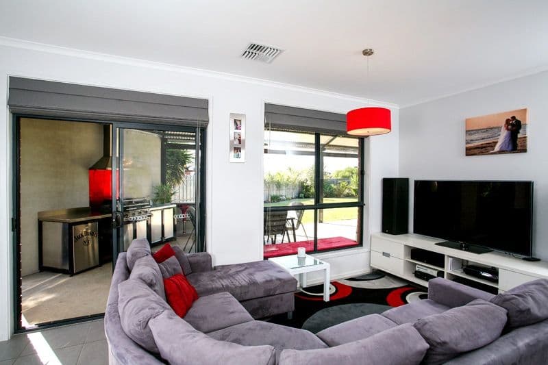 8 Lord Howe Crescent, MAWSON LAKES SA 5095, Mawson Lakes - Thumbnail 3
