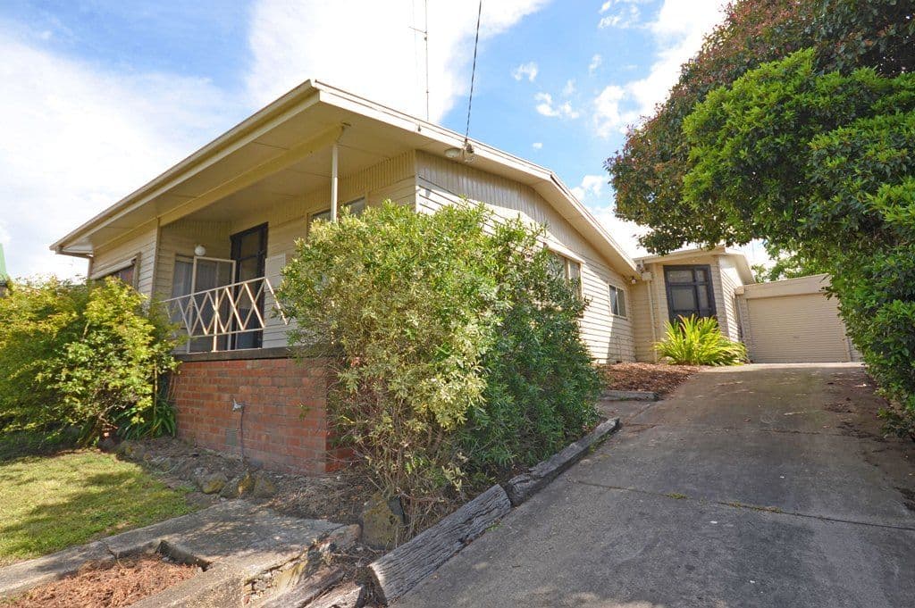 10 Young Street, GOLDEN POINT VIC 3350, Golden Point - Image 1