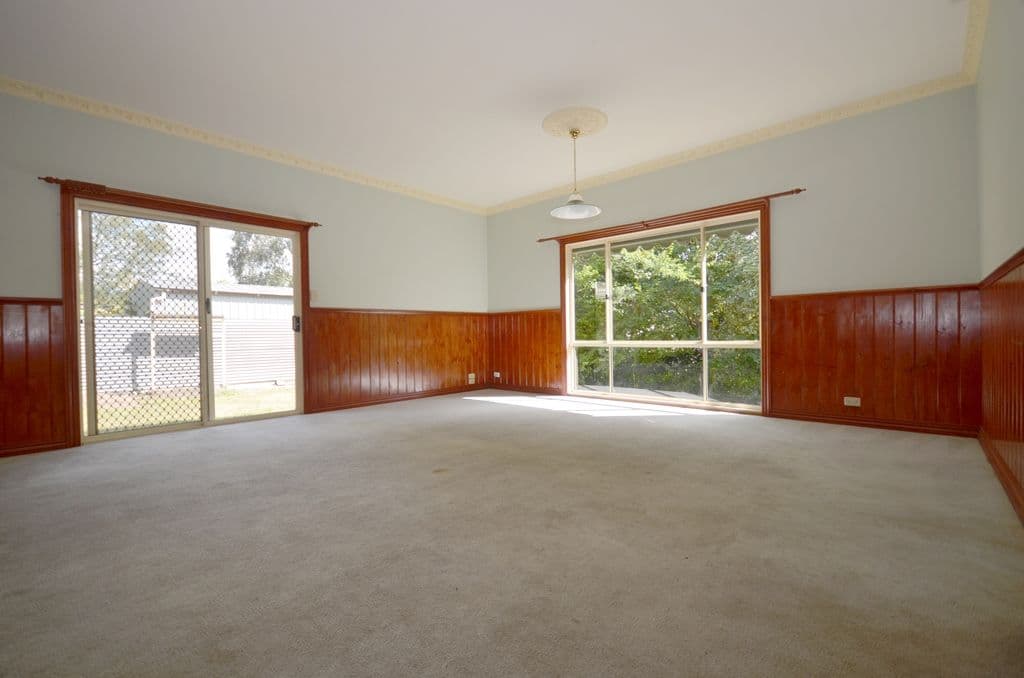10 Young Street, GOLDEN POINT VIC 3350, Golden Point - Thumbnail 2