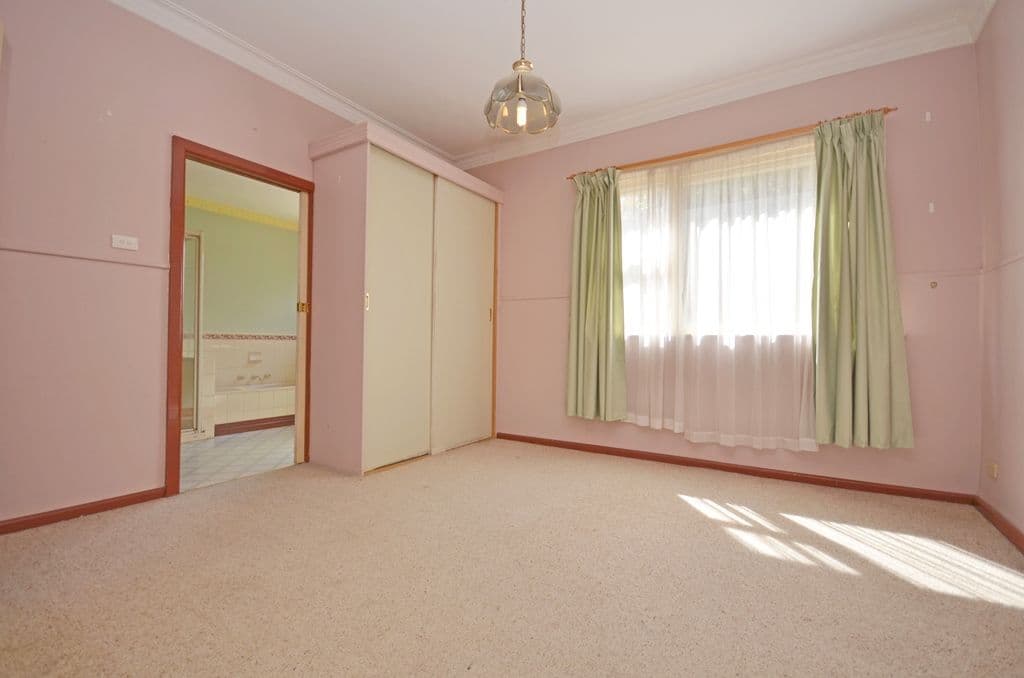 10 Young Street, GOLDEN POINT VIC 3350, Golden Point - Thumbnail 5