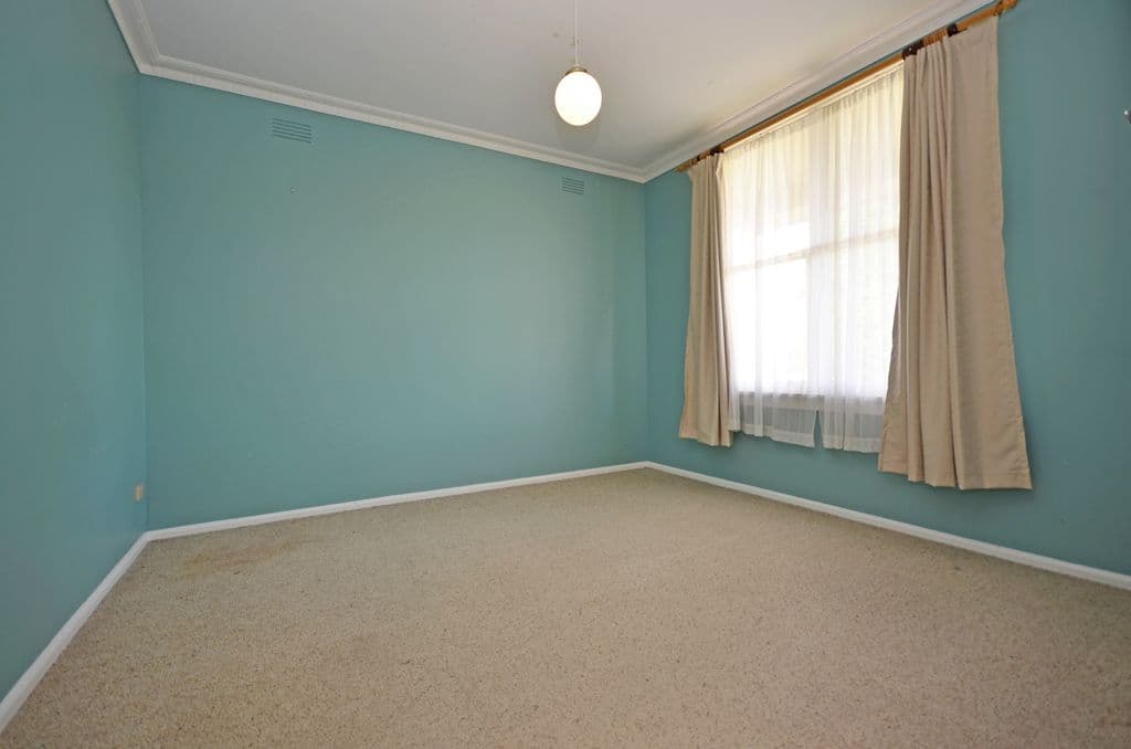 10 Young Street, GOLDEN POINT VIC 3350, Golden Point - Thumbnail 6