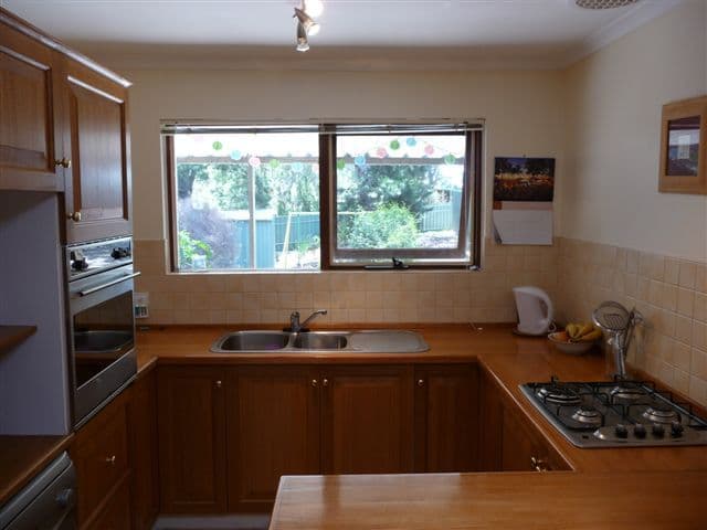 17 Lumsden Avenue, RIDGEHAVEN SA 5097, Ridgehaven - Thumbnail 4