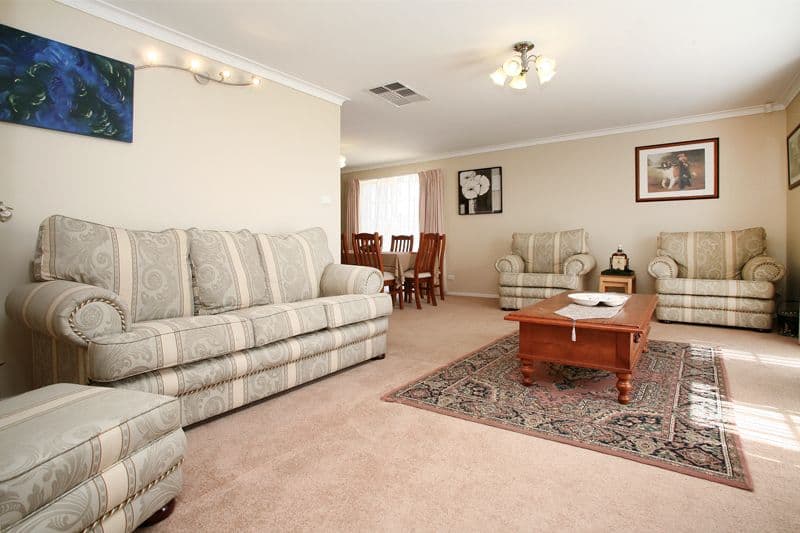 4 Bostock Court, LYSTERFIELD VIC 3156, Lysterfield - Thumbnail 2