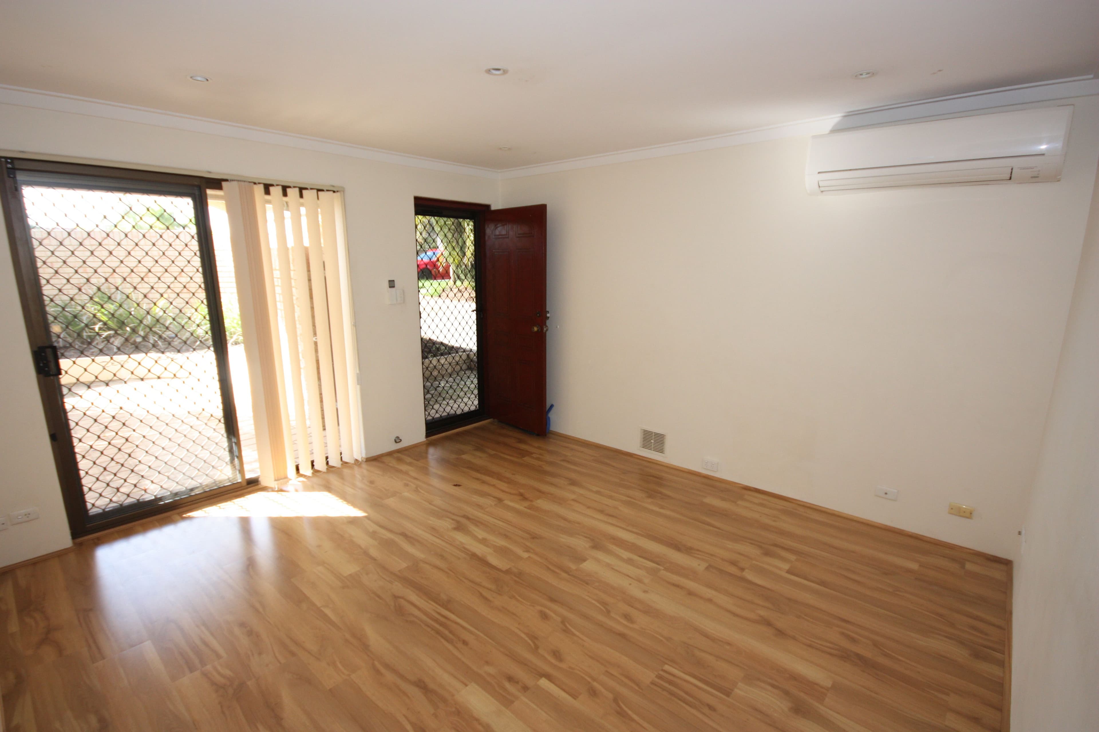 21 Canada Street, Dianella WA 6059, Dianella - Thumbnail 2
