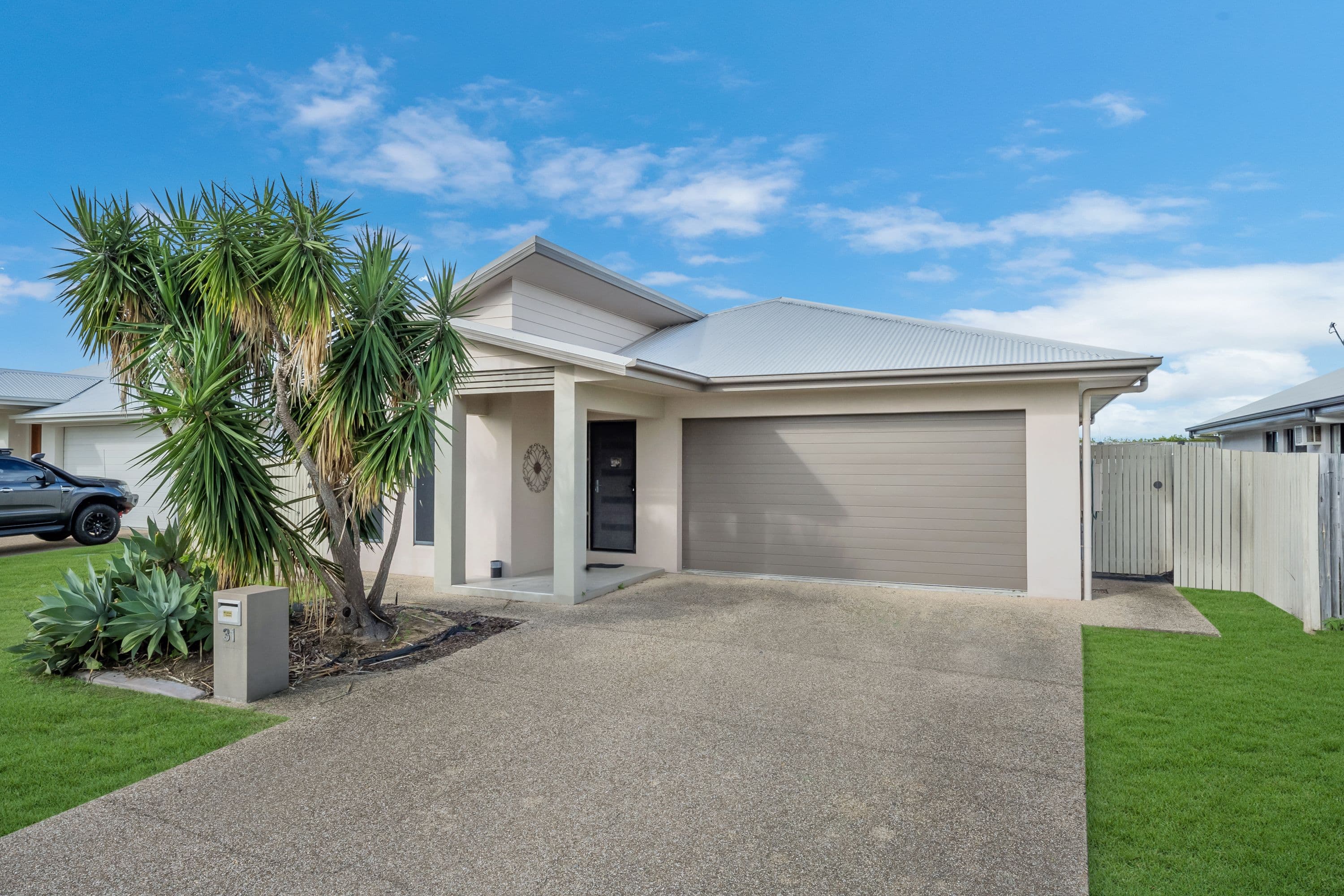 31 Kahana Avenue, Burdell QLD 4818, Burdell - Image 1