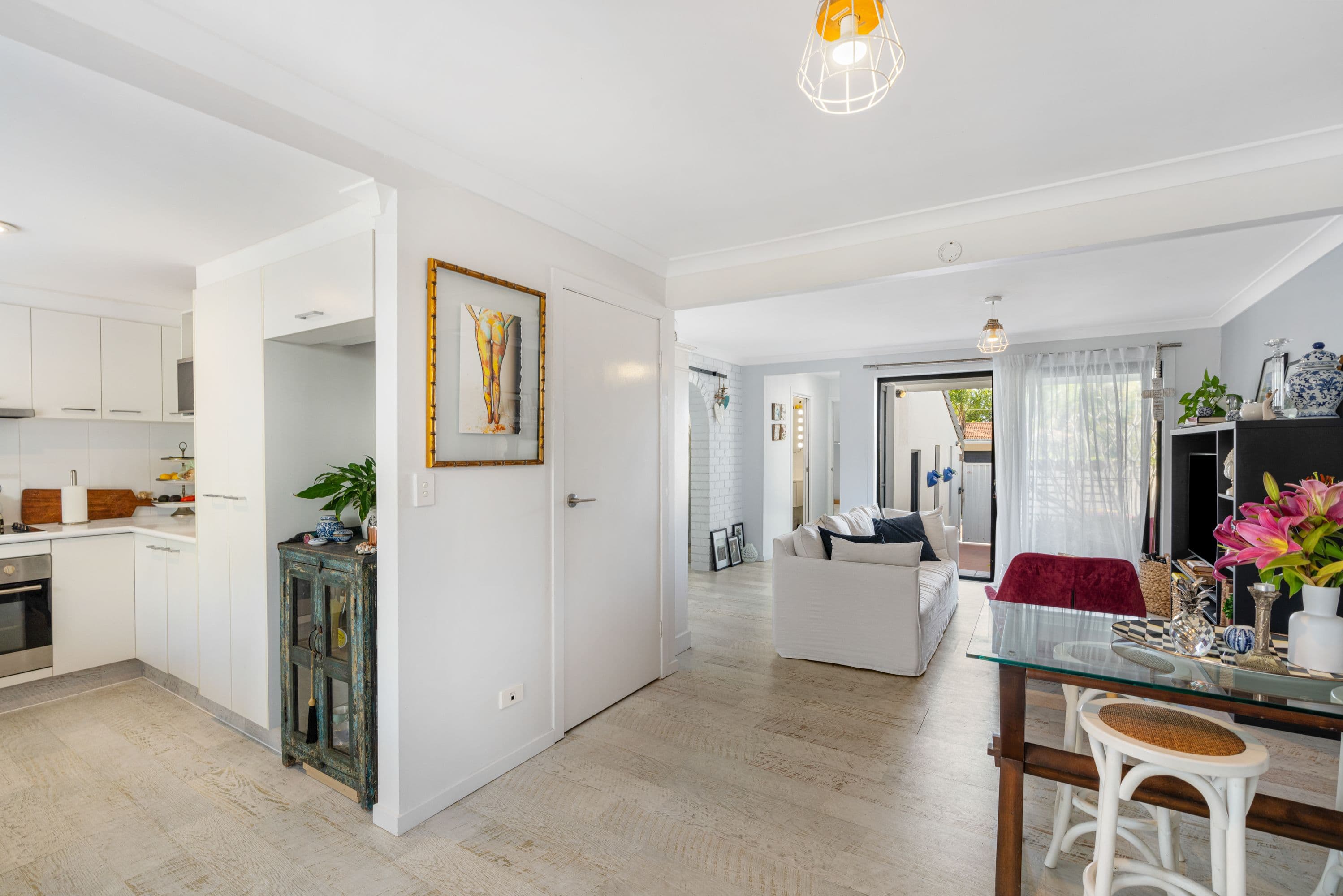 2 Karbunya Street, Mermaid Waters QLD 4218, Mermaid Waters - Thumbnail 3