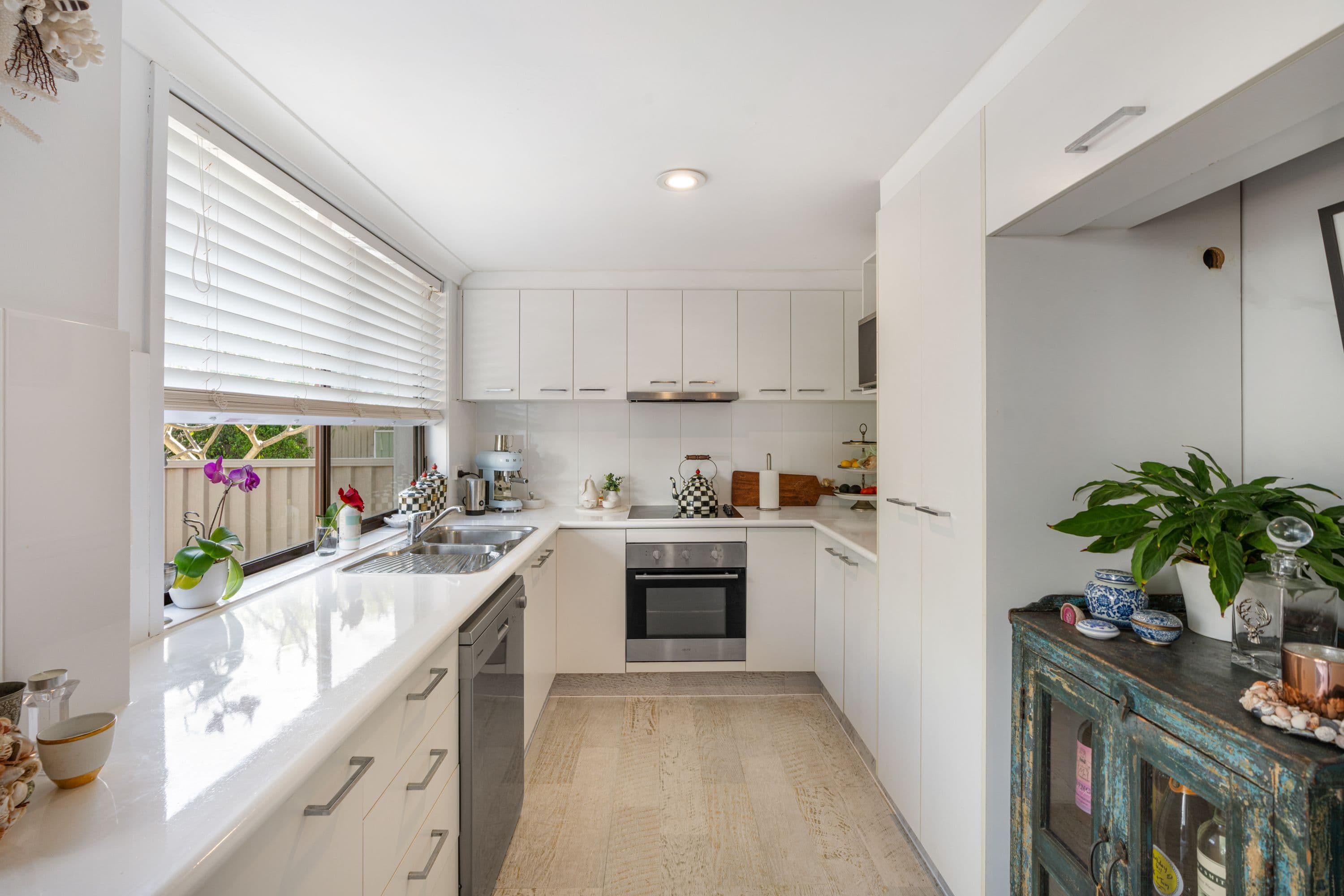 2 Karbunya Street, Mermaid Waters QLD 4218, Mermaid Waters - Thumbnail 4