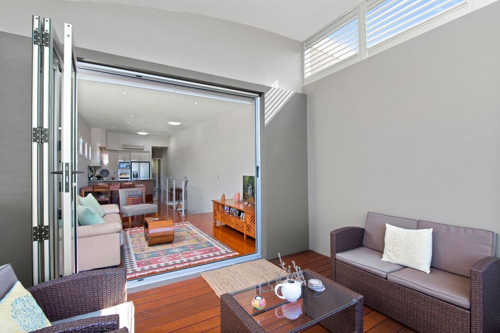 10 Durran Street, Tugun QLD 4224, Tugun - Thumbnail 2