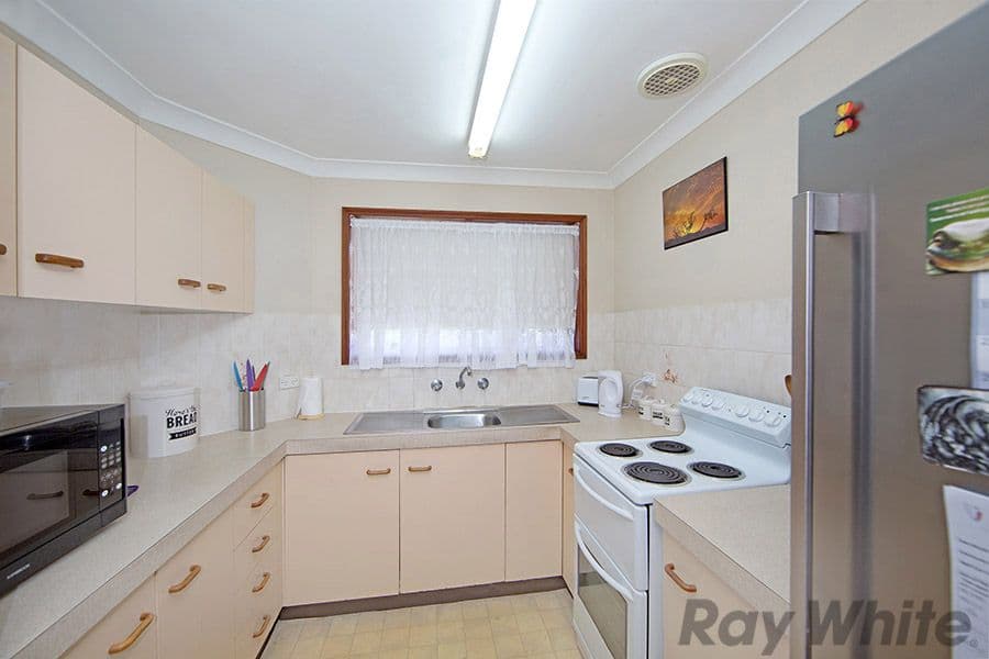 37 Gilbert Avenue, GOROKAN NSW 2263, Gorokan - Thumbnail 5