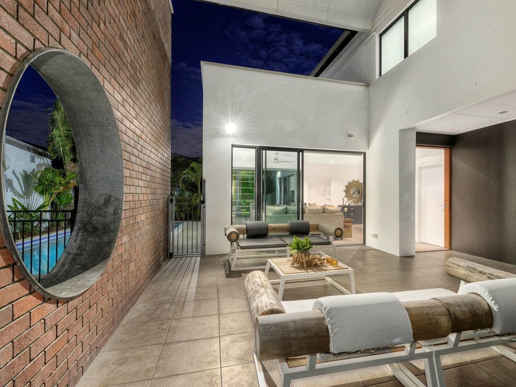 71 Waterline Crescent, Bulimba QLD 4171, Bulimba - Thumbnail 2