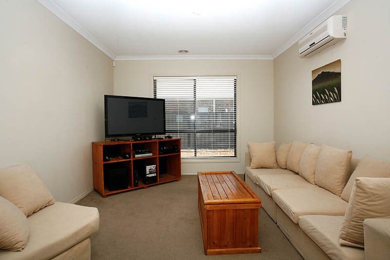 34 Carbine Avenue, TARNEIT VIC 3029, Tarneit - Thumbnail 4