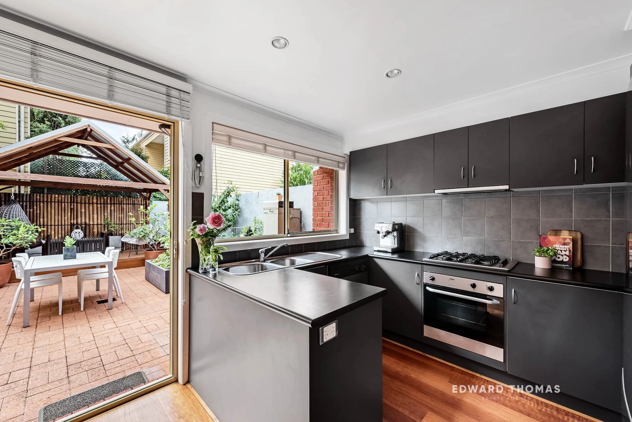 207 Stockmans Way, Kensington VIC 3031, Kensington - Thumbnail 4
