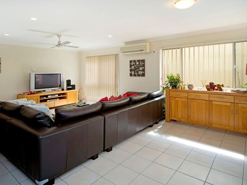 73 Tee Trees Boulevard, ARUNDEL QLD 4214, Arundel - Thumbnail 4