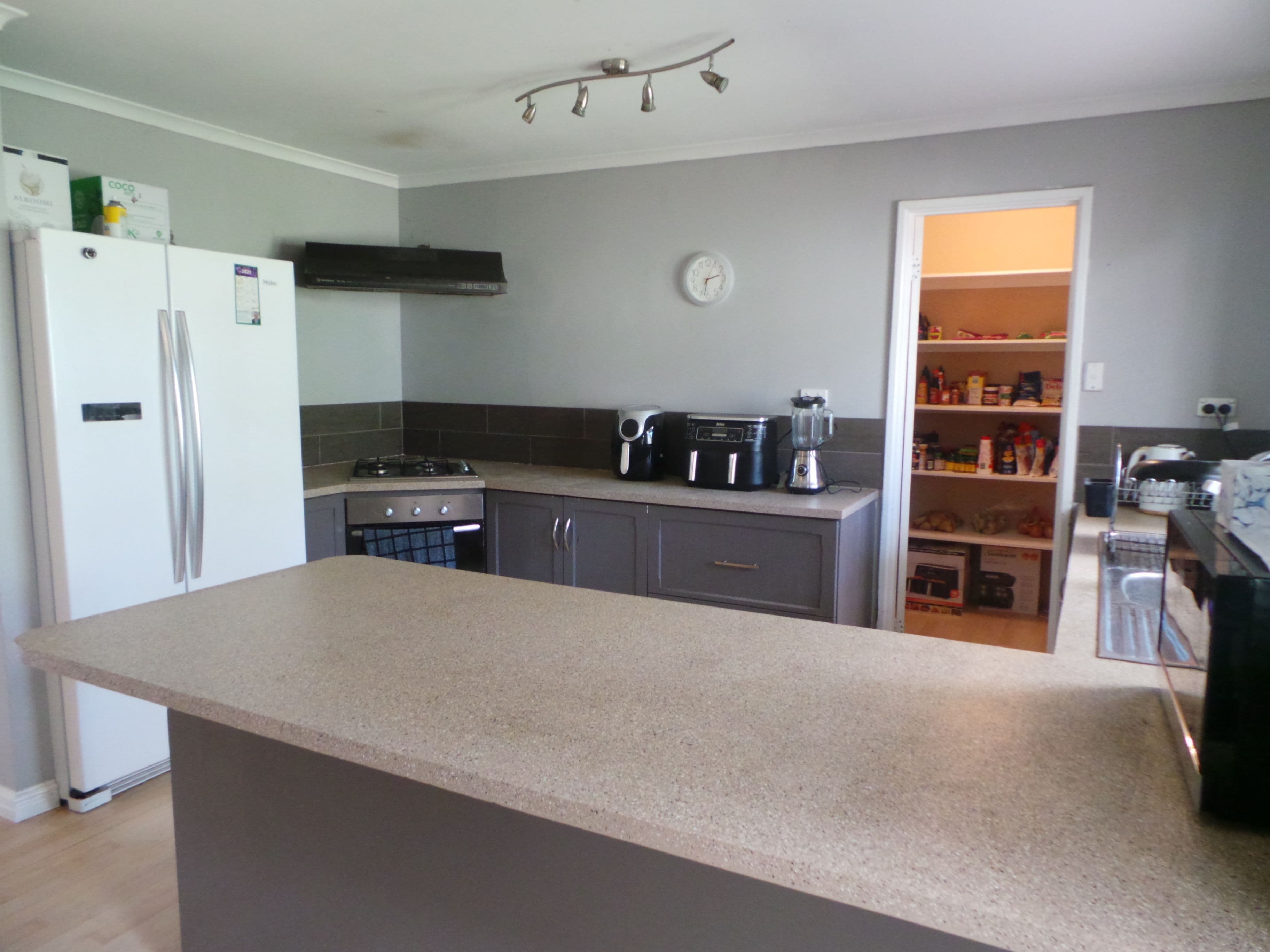 80 Sixth Avenue, Kendenup WA 6323, Kendenup - Thumbnail 3