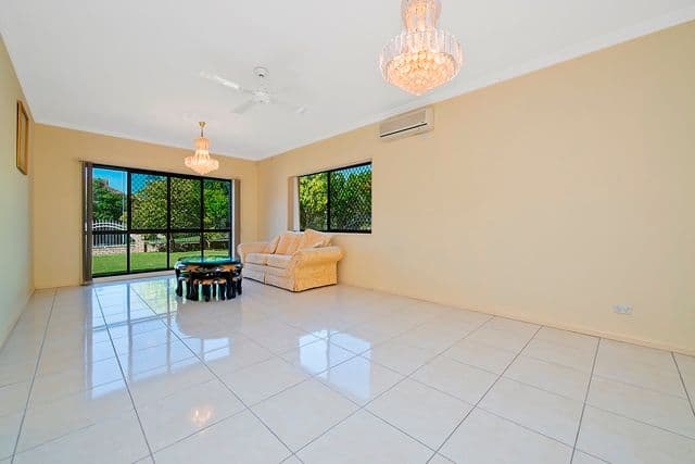 32 Honeysuckle Way, CALAMVALE QLD 4116, Calamvale - Thumbnail 5