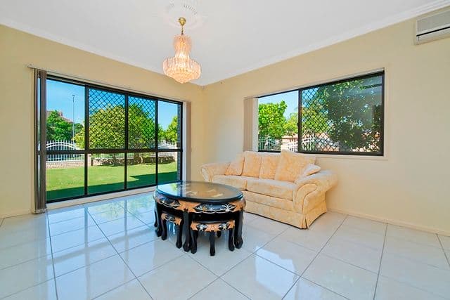 32 Honeysuckle Way, CALAMVALE QLD 4116, Calamvale - Thumbnail 7