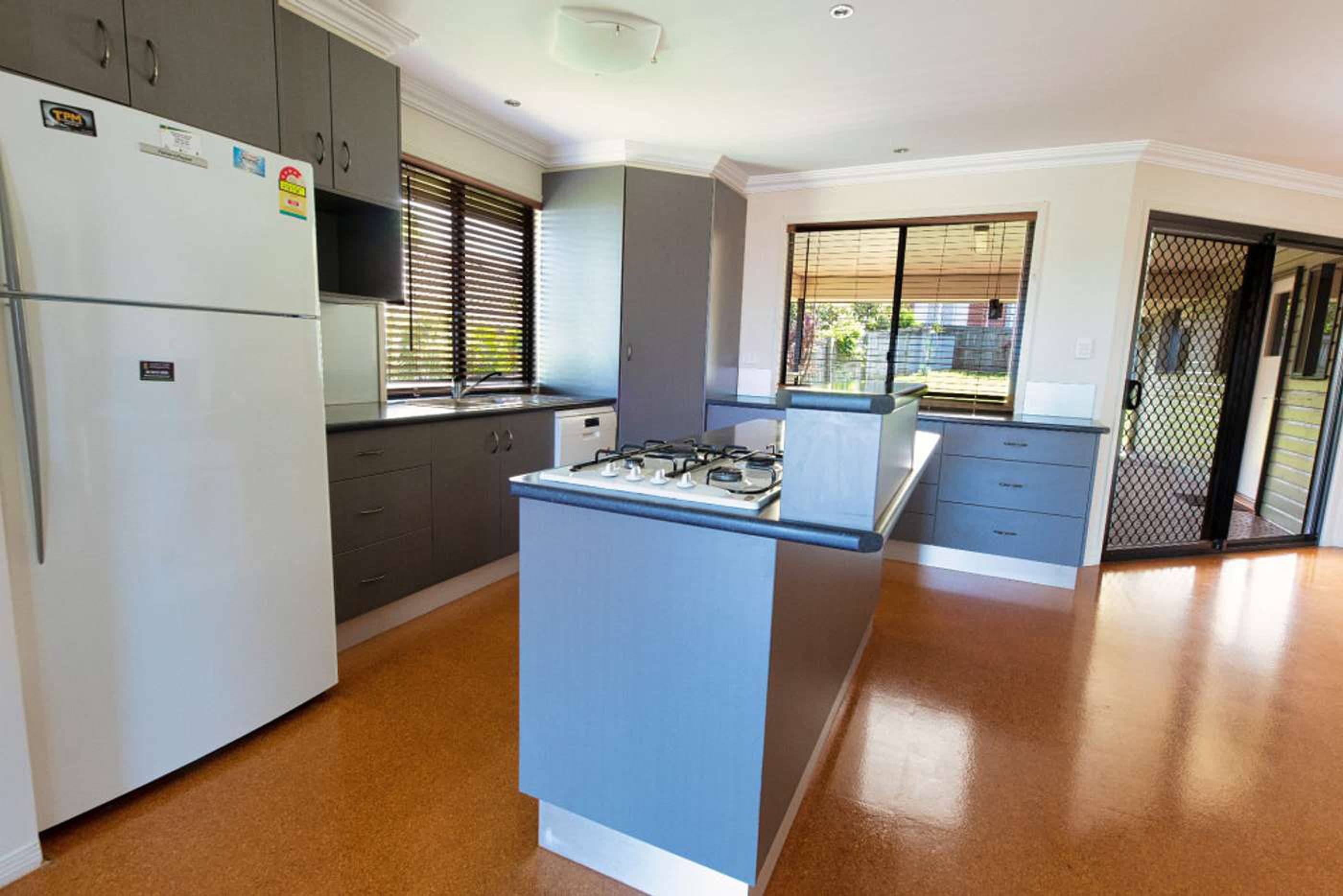 16 McShane Drive, Mount Kynoch QLD 4350, Mount Kynoch - Thumbnail 7