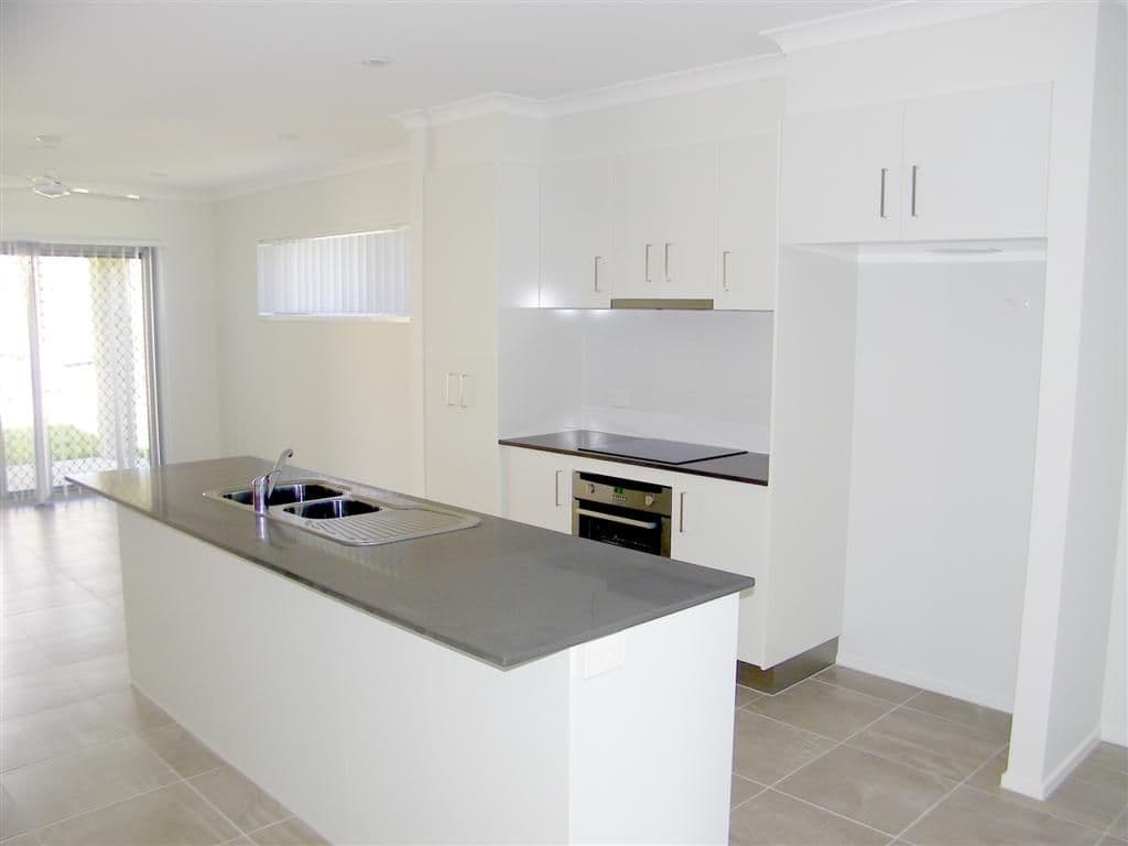 39 Clover Crescent, Boyne Island QLD 4680, Boyne Island - Thumbnail 2
