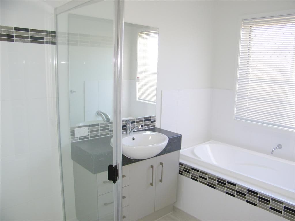 39 Clover Crescent, Boyne Island QLD 4680, Boyne Island - Thumbnail 5
