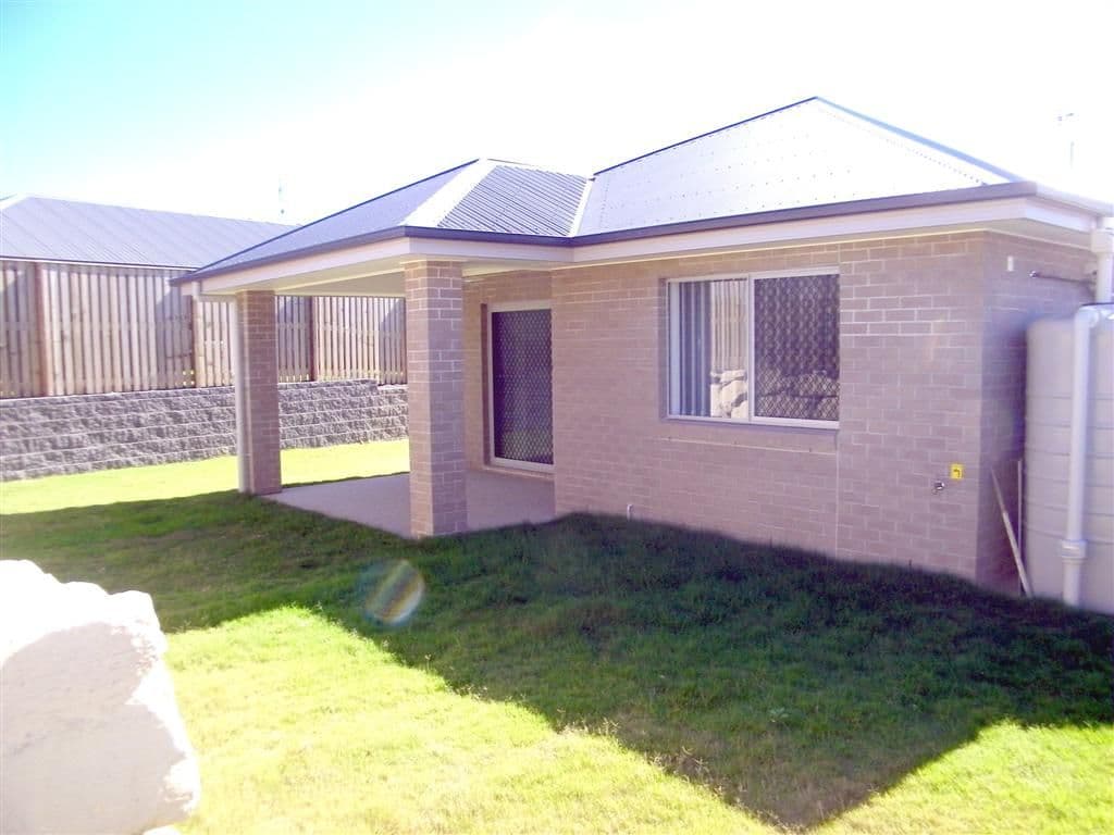 39 Clover Crescent, Boyne Island QLD 4680, Boyne Island - Thumbnail 6