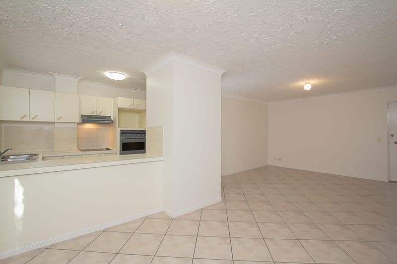 23 Fifteenth Avenue, PALM BEACH QLD 4221, Palm Beach - Thumbnail 2