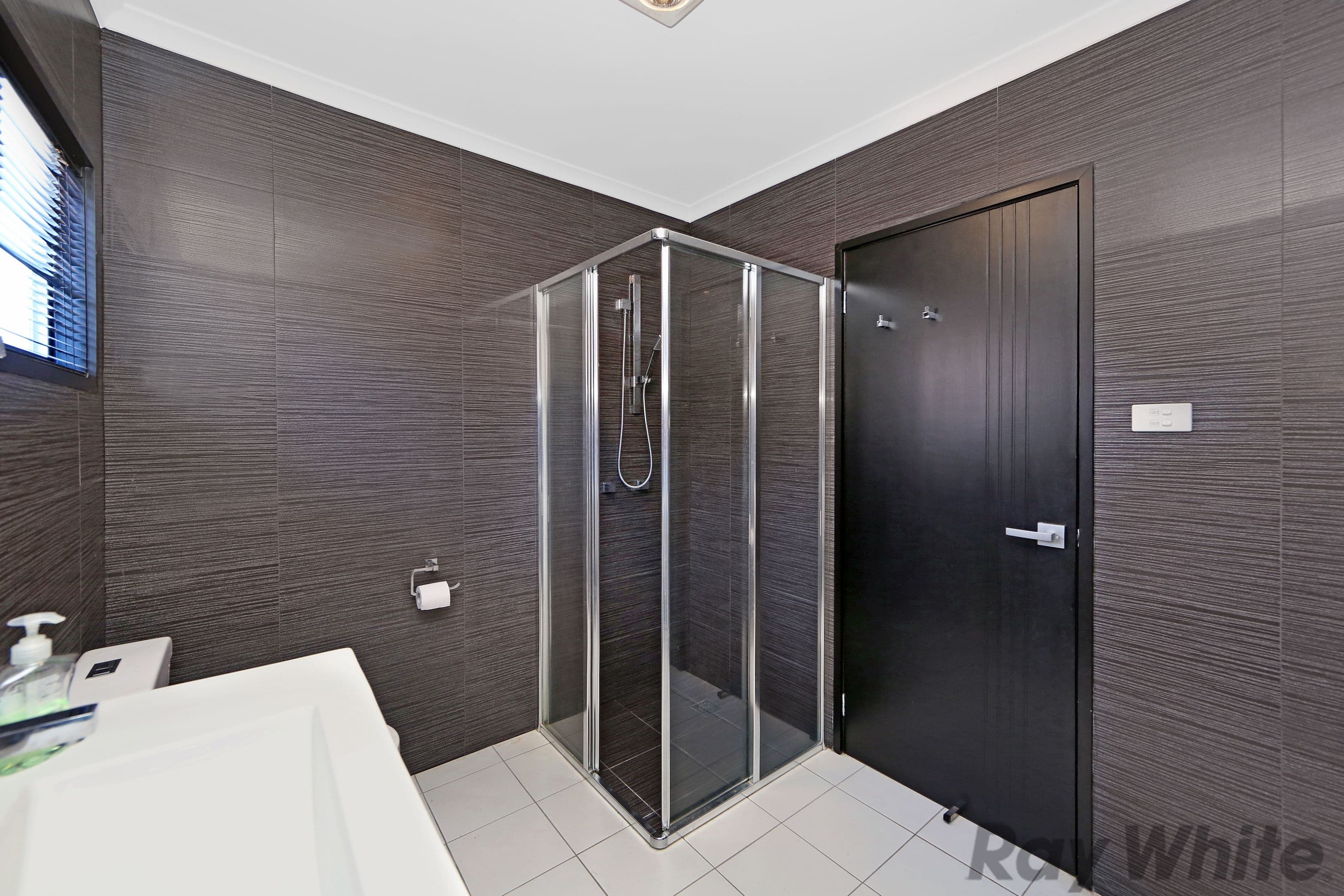 26 Manoa Road, Budgewoi - Thumbnail 5