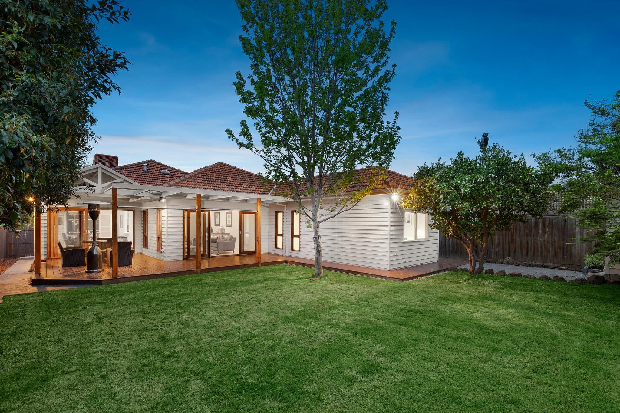 19 Dixon Grove, Blackburn VIC 3130, Blackburn - Thumbnail 2